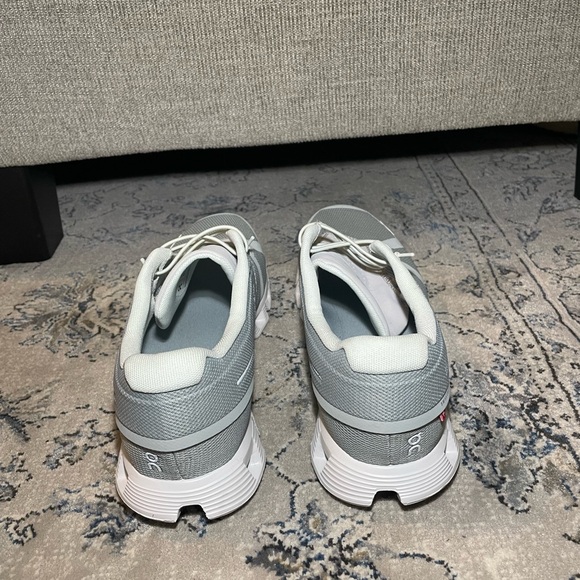 On Cloud 5 Glacier Runnings Shoes - Picture 8 of 11